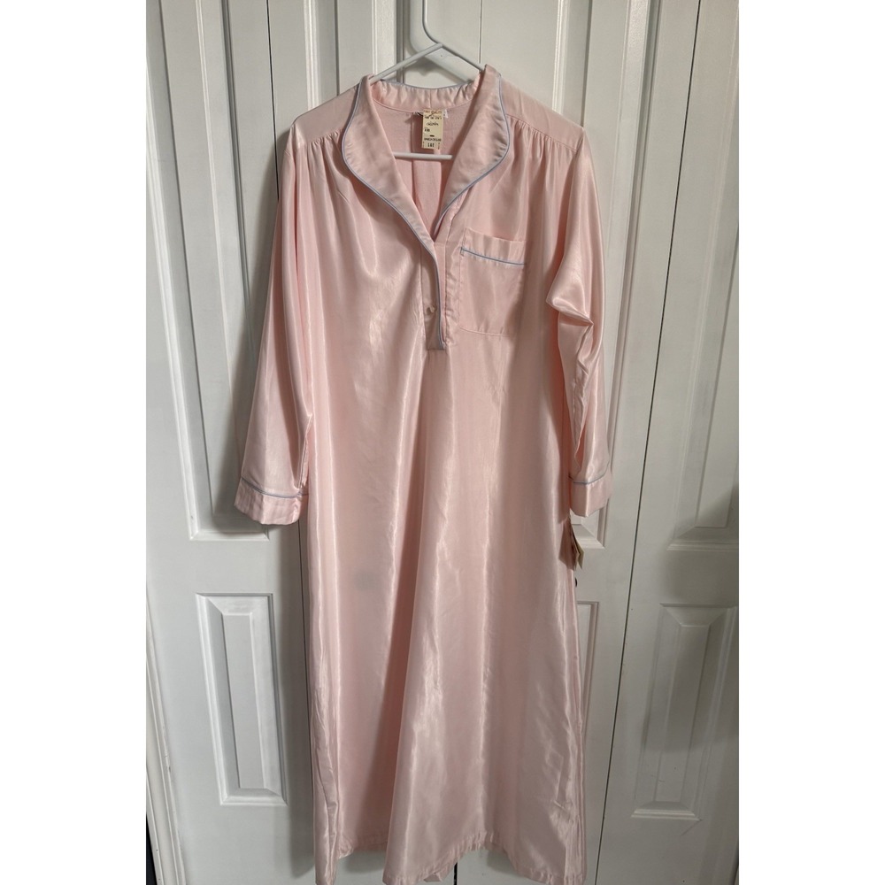 Vintage CHARACTER Women's L Nightgown Cuddleskin Satin NWT Pink Retro 80s